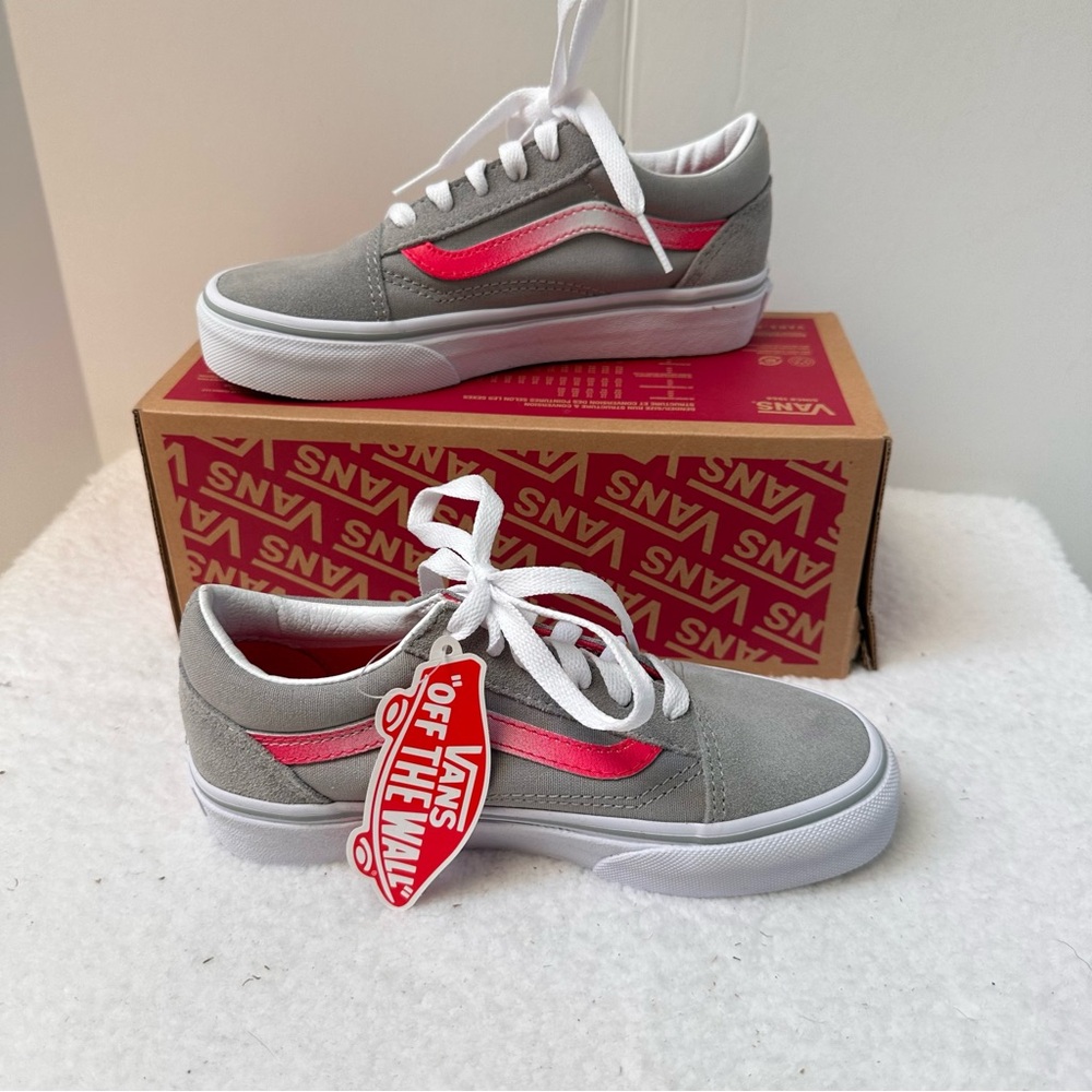 Kids Vans Sneakers in Gray and Pink - Picture 2 of 12